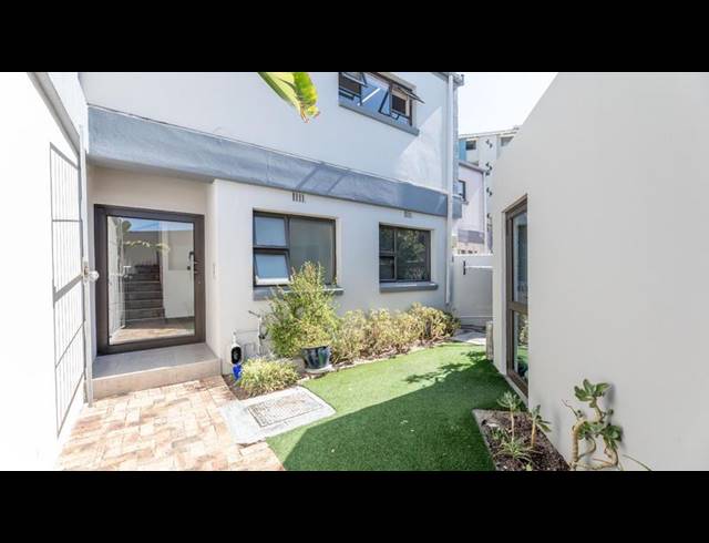 3 BEDROOM TOWNHOUSE FOR SALE IN BLOUBERGRANT